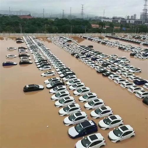 广汽本田工厂新车被淹成泡水车官方回应员工福利车来了